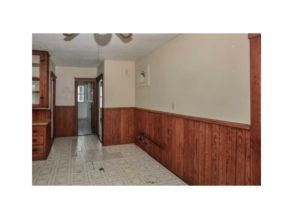 30 7th Ave, Woonsocket, RI 02895 photo 11