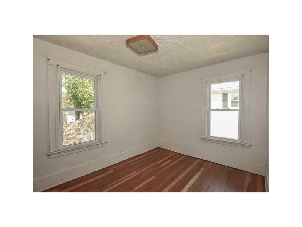 30 7th Ave, Woonsocket, RI 02895 photo 16