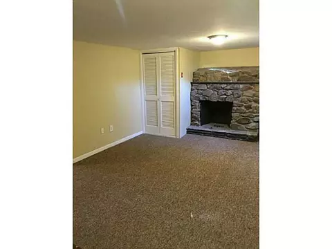 9 S County Trl, Exeter, RI 02822 photo 16