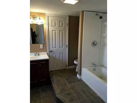 9 S County Trl, Exeter, RI 02822 photo 12