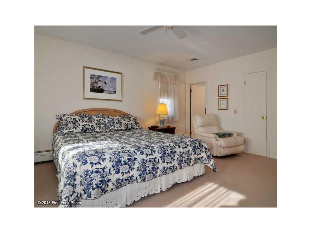 10 Lisa Ln, Warwick, RI 02889 photo 20
