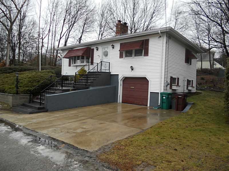 39 Hillside Ave, Woonsocket, RI 02895 photo 1