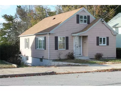 97 Cottage St, Woonsocket, RI 02895 photo 1