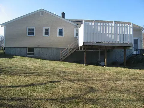16 Nutmeg Dr, Westerly, RI 02891 photo 3