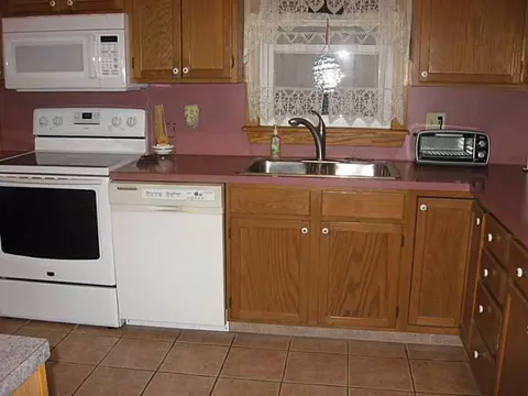 16 Nutmeg Dr, Westerly, RI 02891 photo 9