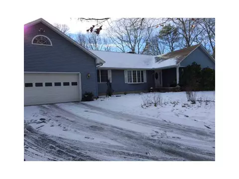 6 Comanche Ct, Westerly, RI 02891 photo 2