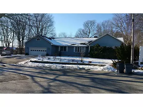 6 Comanche Ct, Westerly, RI 02891 photo 1