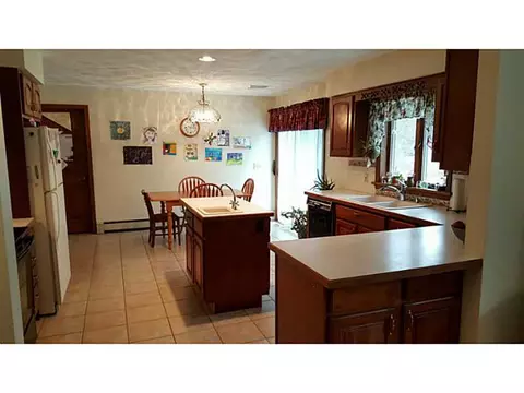 6 Comanche Ct, Westerly, RI 02891 photo 8