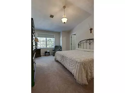 23 Ashbrook Dr, Cranston, RI 02921 photo 17