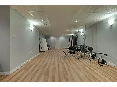 23 Ashbrook Dr, Cranston, RI 02921 photo 21