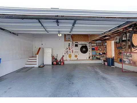 23 Ashbrook Dr, Cranston, RI 02921 photo 24