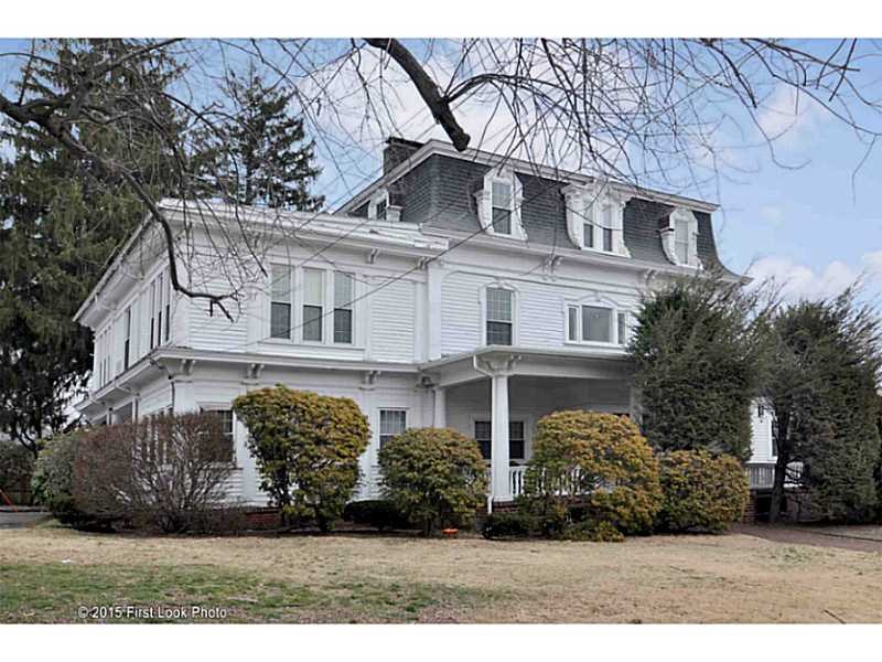 3 Highland St, Woonsocket, RI 02895 photo 1