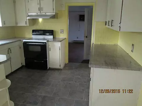 78 Grassmere St, Warwick, RI 02889 photo 6