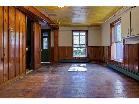 567 Logee St, Woonsocket, RI 02895 photo 22