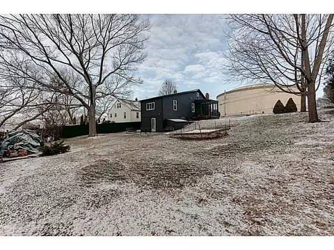 567 Logee St, Woonsocket, RI 02895 photo 5