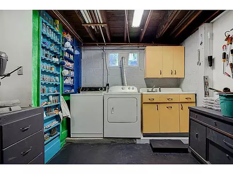 567 Logee St, Woonsocket, RI 02895 photo 24