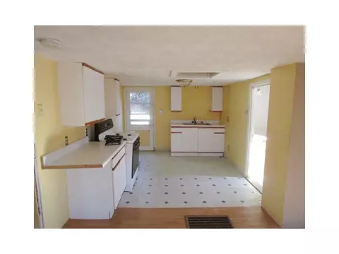6 Berkeley St, West Warwick, RI 02893 photo 7