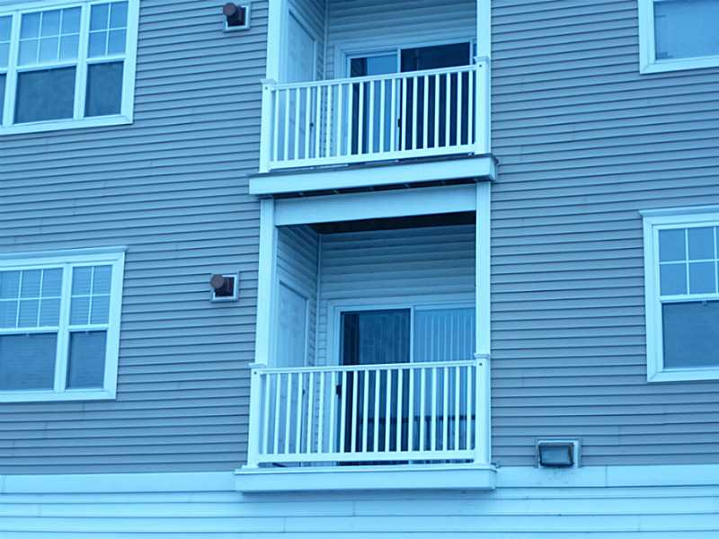98 Mill St, Woonsocket, RI 02895 photo 2