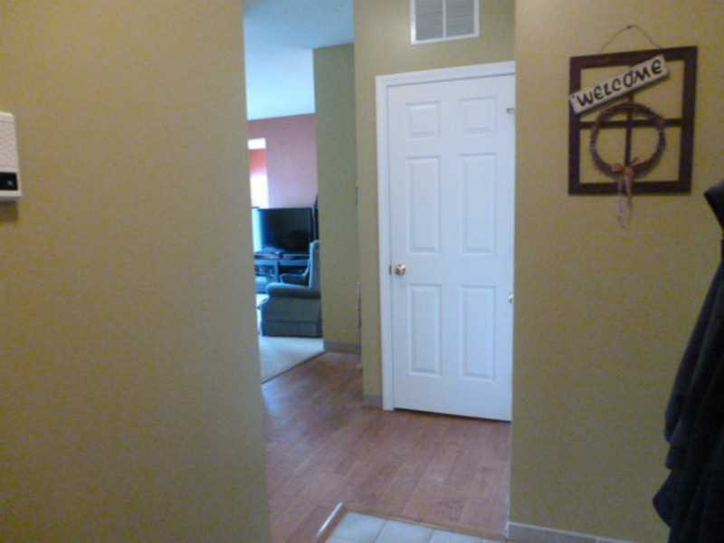 98 Mill St, Woonsocket, RI 02895 photo 4