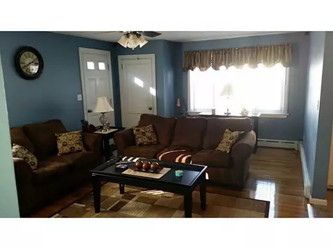 140 Ash St, Fall River, MA 02724 photo 9