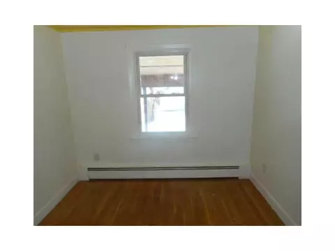 83 Merida Ave, Woonsocket, RI 02895 photo 4