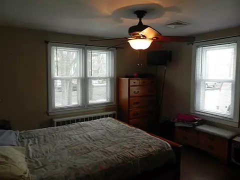 596 Main Ave, Warwick, RI 02886 photo 8