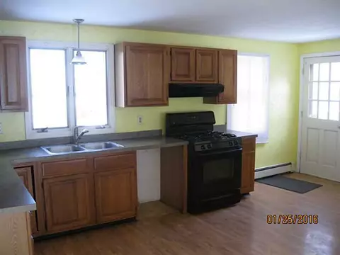 163 Cherry Hill Ave, Woonsocket, RI 02895 photo 3