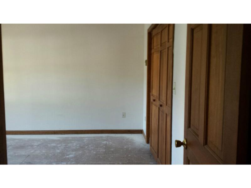 504 Brookhaven Ln, Woonsocket, RI 02895 photo 8