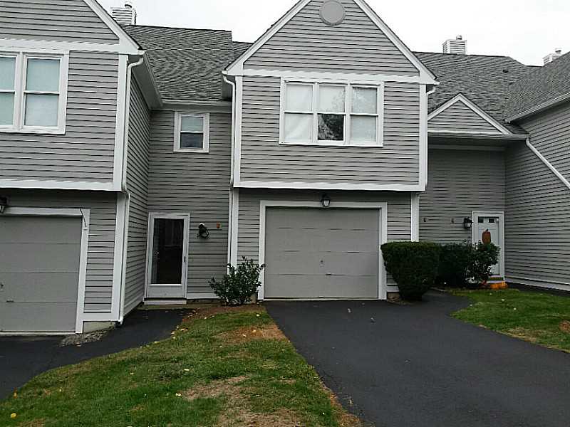 504 Brookhaven Ln, Woonsocket, RI 02895 photo 1