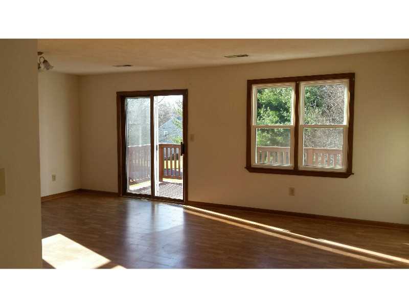 504 Brookhaven Ln, Woonsocket, RI 02895 photo 6