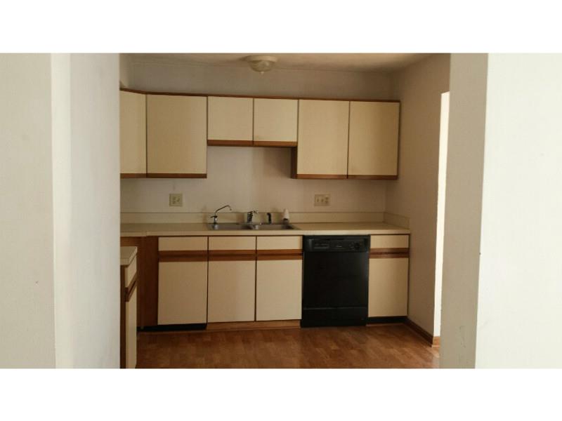 504 Brookhaven Ln, Woonsocket, RI 02895 photo 4