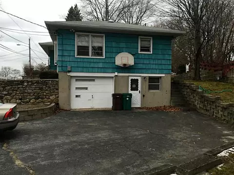 178 Saint Agnes Ave, Woonsocket, RI 02895 photo 2