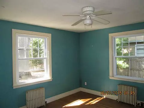 91 Danforth St, Warwick, RI 02888 photo 8