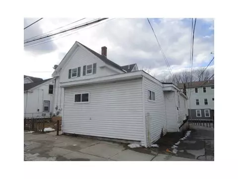 285 Front St, Woonsocket, RI 02895 photo 2