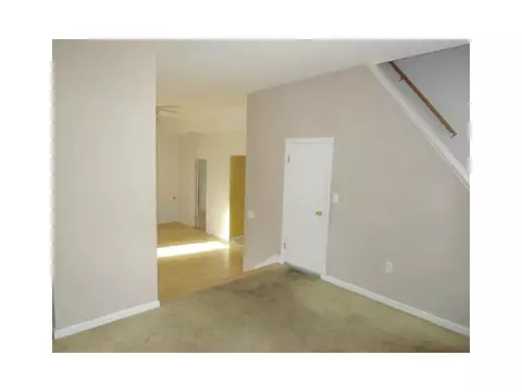 285 Front St, Woonsocket, RI 02895 photo 4