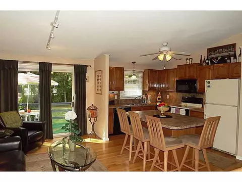 41 Black Plain Rd, Exeter, RI 02822 photo 2
