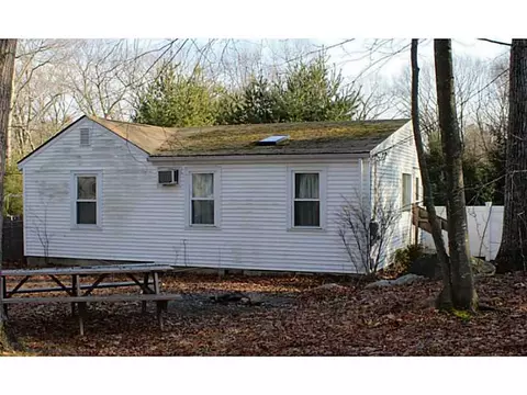 38 Parker St, Glocester, RI 02814 photo 19