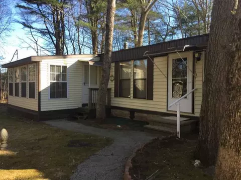 9 Hide Away, Coventry, RI 02816 photo 2