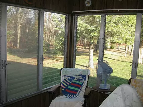 64 Craig Rd, Warwick, RI 02886 photo 16