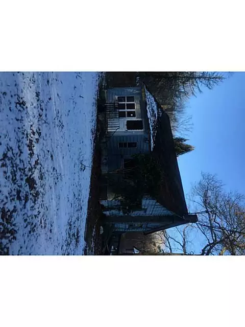499 Mail Rd, Exeter, RI 02822 photo 2