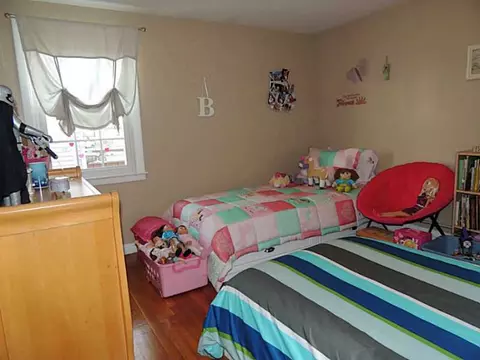 42 Damon Ave, Warwick, RI 02889 photo 8