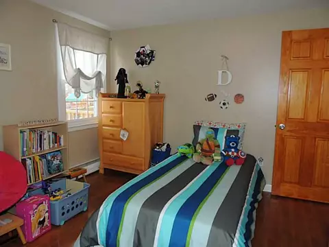 42 Damon Ave, Warwick, RI 02889 photo 6