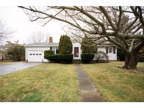 10 Cedar Ave, Middletown, RI 02842 photo 20