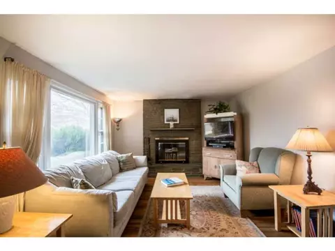 10 Cedar Ave, Middletown, RI 02842 photo 9