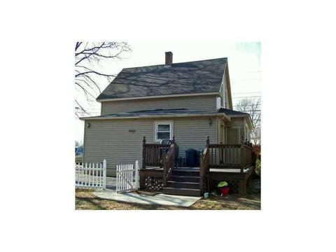 1828 Mendon Rd, Woonsocket, RI 02895 photo 2