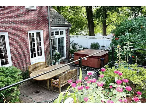 346 Gaskill St, Woonsocket, RI 02895 photo 25