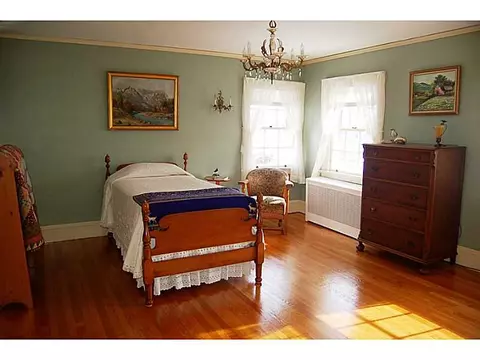 346 Gaskill St, Woonsocket, RI 02895 photo 19
