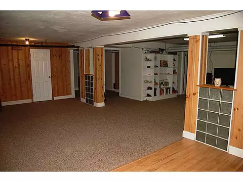 346 Gaskill St, Woonsocket, RI 02895 photo 23