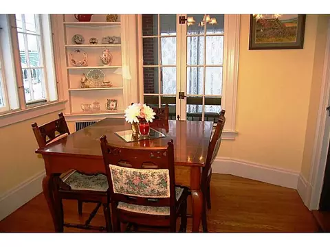 346 Gaskill St, Woonsocket, RI 02895 photo 5