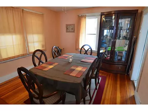 734 Sandy Ln, Warwick, RI 02889 photo 4